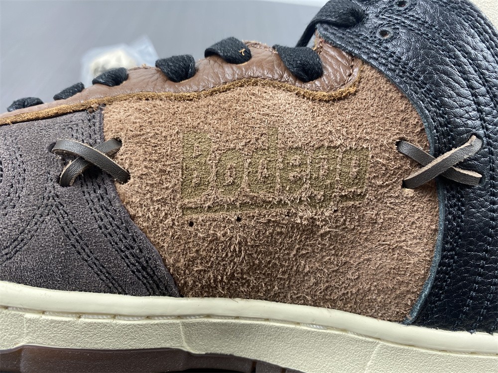 Nike Dunk High X Bodega   CZ8125-200